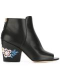 embroidered flower boots 
