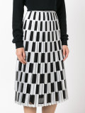 checked pleated skirt 
