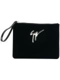 'Lee' clutch