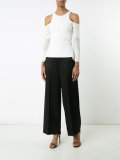 wide-legged trousers