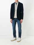 slim-fit jeans 