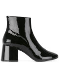 'Courreges' boots