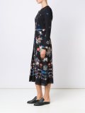 花卉印花连衣裙