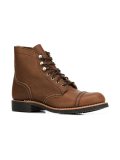 lace-up boots 