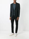 slim-fit jeans 