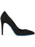 court pumps