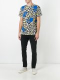 hands on T-shirt