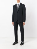 two button suit 