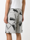 contrast-stitch slogan shorts