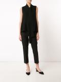 sleeveless knitted top