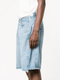 loose denim shorts 