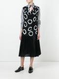 pointed collar blouse