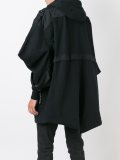 'Pointy Sleeve'夹克