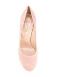 court pumps