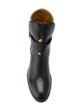 Max boots