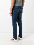 slim-fit jeans 