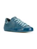 lateral patch sneakers