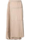 pleated skirt