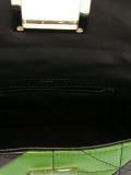 斜条纹绗缝斜挎包