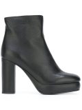 'Liza' boots