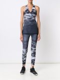'Graphic Print Performance Racerback'坦克背心