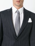 pointed tie 