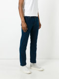 slim-fit jeans 