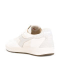 B. Elite Ita sneakers 