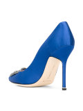 Hangisi pumps