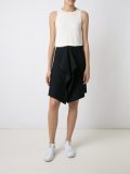sleeveless top