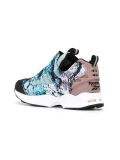 'Instapump Fury Road'运动鞋
