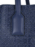 embossed pattern tote bag 