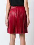 pleated skirt