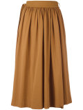pleated skirt