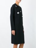 镶嵌直筒连衣裙