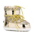 'Flirting' snow boots