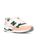 lateral patch sneakers