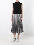 sleeveless knitted top