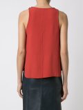 sleeveless top