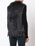 V-neck sleeveless jacket