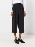 cropped pants 