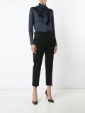 neck bow shirt
