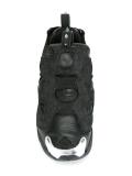 'Instapump Fury'运动鞋