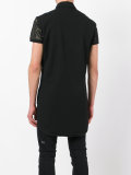 sleeveless shirt