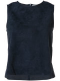 sleeveless top 