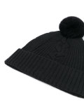 fur bobble hat