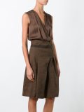 sleeveless dress