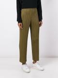 pleated trousers