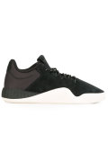 lace up trainers 