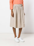 pleated skirt